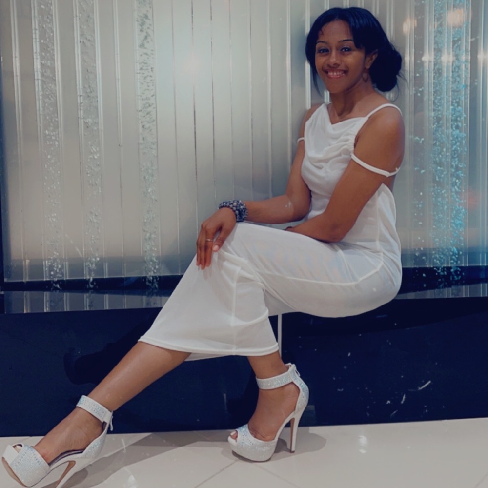 Meet your Posher, Katzia